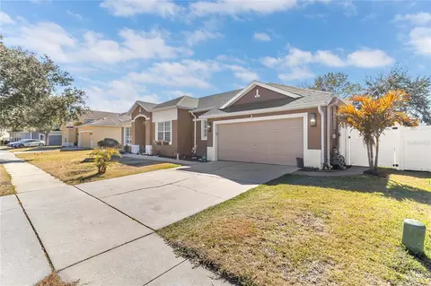 Exterior - 2144 Continental St, Saint Cloud, FL 34769 photo 3 of 10