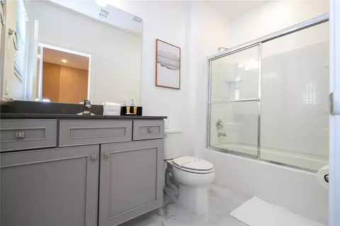 Bath - 5860 High Seas Dr, Orlando, FL 32821 photo 5 of 9