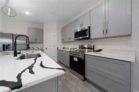 Kitchen - 6404 Sprucepine Ln, Saint Cloud, FL 34771 photo 1 of 1