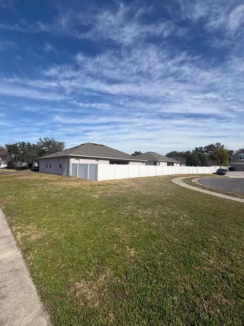 Exterior - 430 Merlot Dr, Ocoee, FL 34761 photo 3 of 4