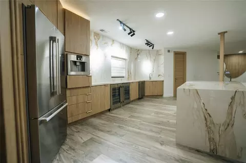 Kitchen - 32325 State Road 44, Eustis, FL 32736 photo 4 of 4