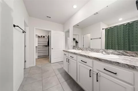 Bath - 740 Squires Grove Dr, Winter Haven, FL 33880 photo 3 of 4