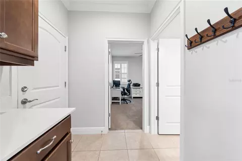 Entry Way - 3204 Oxbow Ct, Saint Cloud, FL 34773 photo 2 of 7