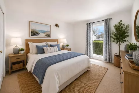 Bedroom - 6670 Bay Shore Dr, Saint Cloud, FL 34771 photo 4 of 6
