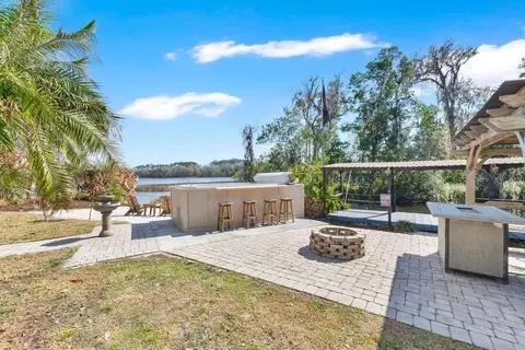 Exterior - 6670 Bay Shore Dr, Saint Cloud, FL 34771 photo 5 of 13