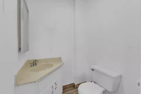 Bath - 6670 Bay Shore Dr, Saint Cloud, FL 34771 photo 3 of 3