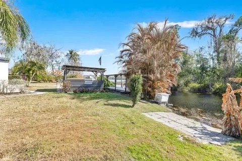 Exterior - 6670 Bay Shore Dr, Saint Cloud, FL 34771 photo 12 of 13
