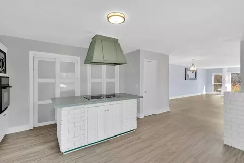 Kitchen - 6670 Bay Shore Dr, Saint Cloud, FL 34771 photo 2 of 3