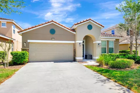 4416 Acorn Ct, Davenport, FL 33837