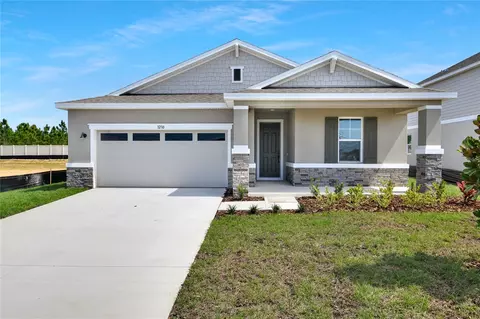 3230 Macchi Ave, Tavares, FL 32778
