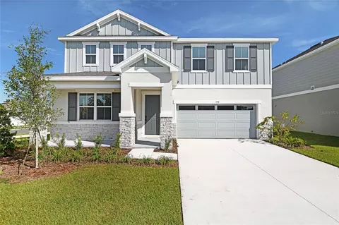 172 Flag Lilly Ln, Umatilla, FL 32784