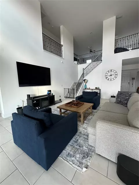 Living - 5014 Down Ct, Saint Cloud, FL 34772 photo 2 of 4