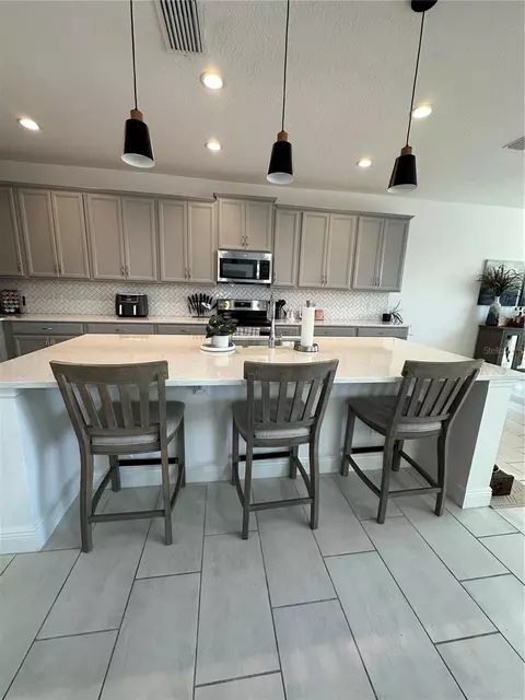 Kitchen - 5014 Down Ct, Saint Cloud, FL 34772 photo 2 of 3