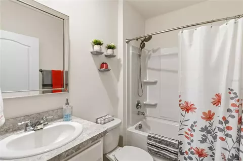 Bath - 2763 Swooping Sparrow Dr, Saint Cloud, FL 34773 photo 2 of 2