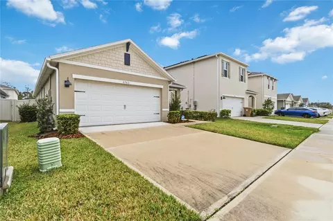 Exterior - 2763 Swooping Sparrow Dr, Saint Cloud, FL 34773 photo 4 of 12