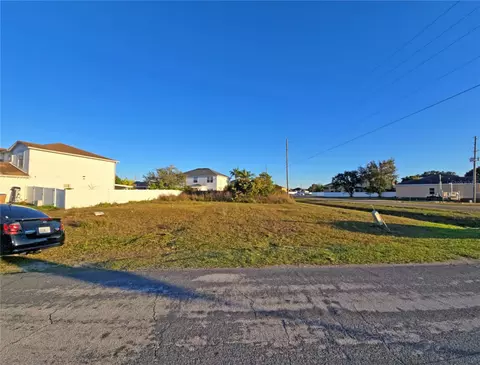 100 Mediterranean Ct, Kissimmee, FL 34758