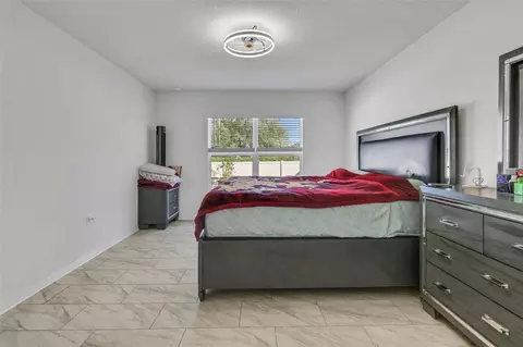 Bedroom - 8640 SW 49th Cir, Ocala, FL 34476 photo 2 of 8