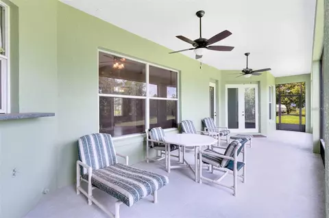 Exterior - 5204 Hammock Pointe Ct, Saint Cloud, FL 34771 photo 8 of 10