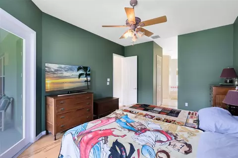 Bedroom - 5204 Hammock Pointe Ct, Saint Cloud, FL 34771 photo 2 of 4