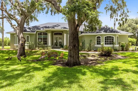 Exterior - 5204 Hammock Pointe Ct, Saint Cloud, FL 34771 photo 2 of 10