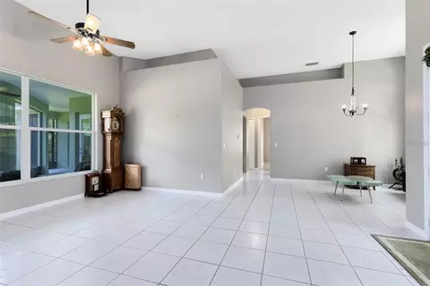 Living - 5204 Hammock Pointe Ct, Saint Cloud, FL 34771 photo 2 of 4