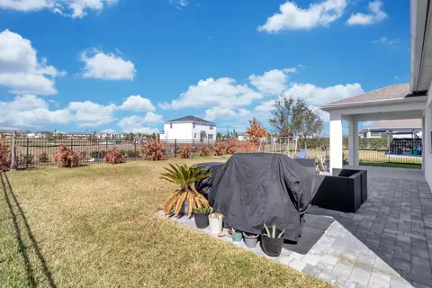 Exterior - 2172 Bur Oak Blvd, Saint Cloud, FL 34771 photo 9 of 14
