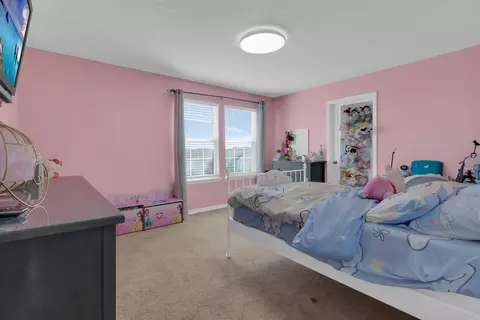 Bedroom - 2172 Bur Oak Blvd, Saint Cloud, FL 34771 photo 6 of 9