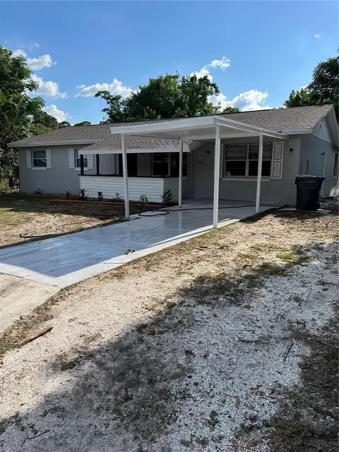 125 Edgewater Dr, Winter Haven, FL 33881