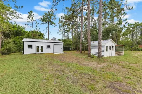Exterior - 9054 Lincoln Rd, Saint Cloud, FL 34773 photo 7 of 9