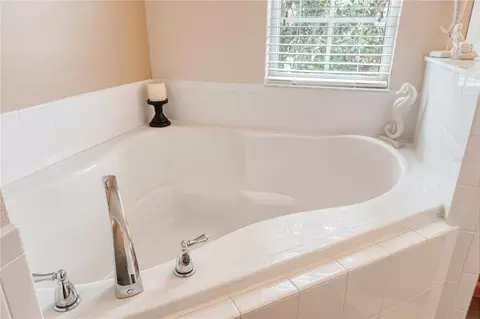 Bath - 4925 Poolside Dr, Saint Cloud, FL 34769 photo 6 of 8