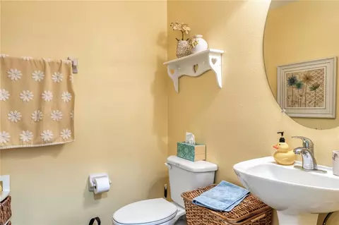 Bath - 4925 Poolside Dr, Saint Cloud, FL 34769 photo 1 of 8