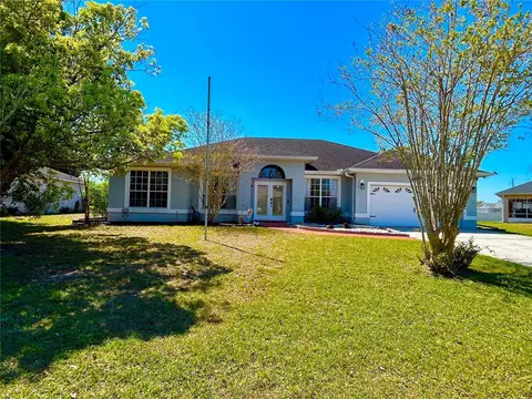 Exterior - 2085 Raymond Dr, Saint Cloud, FL 34769 photo 2 of 12