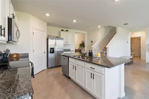 Kitchen - 2780 Swooping Sparrow Dr, Saint Cloud, FL 34773 photo 4 of 7