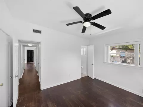 Bedroom - 4708 Abaca St, Orlando, FL 32808 photo 4 of 4