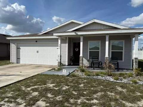 301 Daffodil Ln, Poinciana, FL 34759