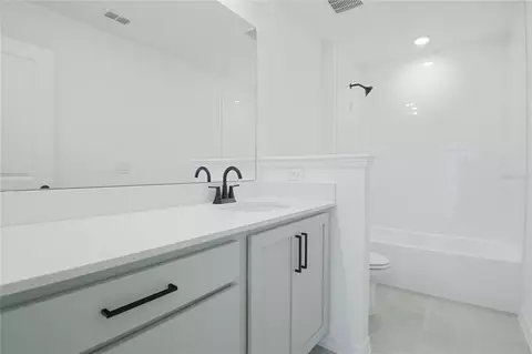 Bath - 2298 Broadbrook Dr, Saint Cloud, FL 34771 photo 2 of 2