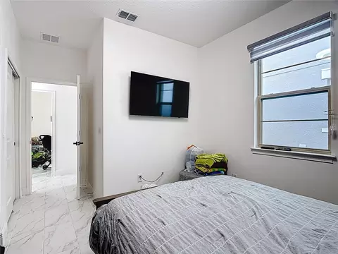 Bedroom - 7541 Wing Span Way, Harmony, FL 34773 photo 4 of 6