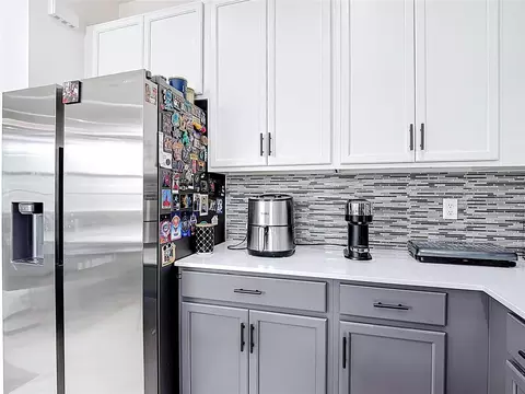 Kitchen - 7541 Wing Span Way, Harmony, FL 34773 photo 6 of 6