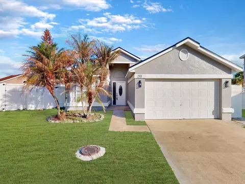 210 Coral Reef Cir, Kissimmee, FL 34743