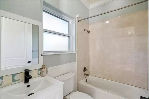 Bath - 6358 Oak Shore Dr, Saint Cloud, FL 34771 photo 3 of 6