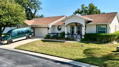 6323 Silver Lakes Dr E, Lakeland, FL 33810