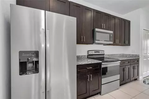 Kitchen - 3650 SW 128th Pl, Ocala, FL 34473 photo 4 of 7