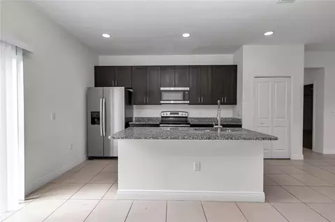 Kitchen - 3650 SW 128th Pl, Ocala, FL 34473 photo 2 of 7