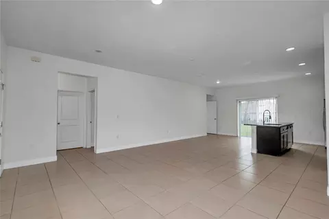Living - 3650 SW 128th Pl, Ocala, FL 34473 photo 2 of 4