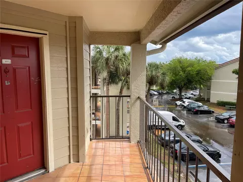 3016 Parkway Blvd #303, Kissimmee, FL 34747