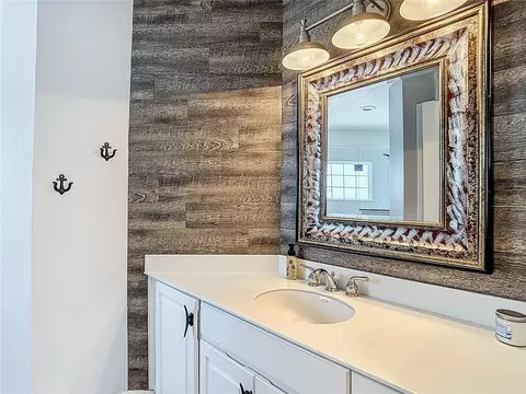 Bath - 3189 Bayview Ln, Saint Cloud, FL 34772 photo 3 of 6