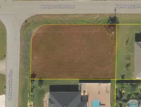 1207 NW 6th Pl, Cape Coral, FL 33993