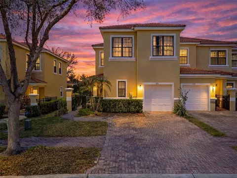 1426 Pacific Rd, Kissimmee, FL 34759