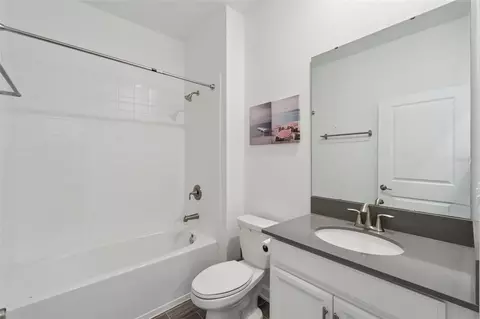 Bath - 3373 Wauseon Dr, Saint Cloud, FL 34772 photo 4 of 5