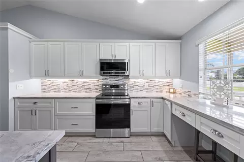 Kitchen - 6935 Big Bend Dr, Saint Cloud, FL 34771 photo 8 of 10